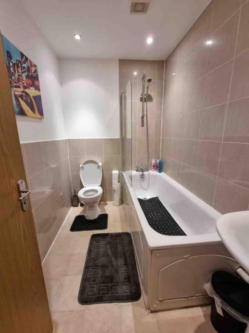 Bright And Cosy 1 Bed Flat Next To Tower Bridge Londres Exterior foto